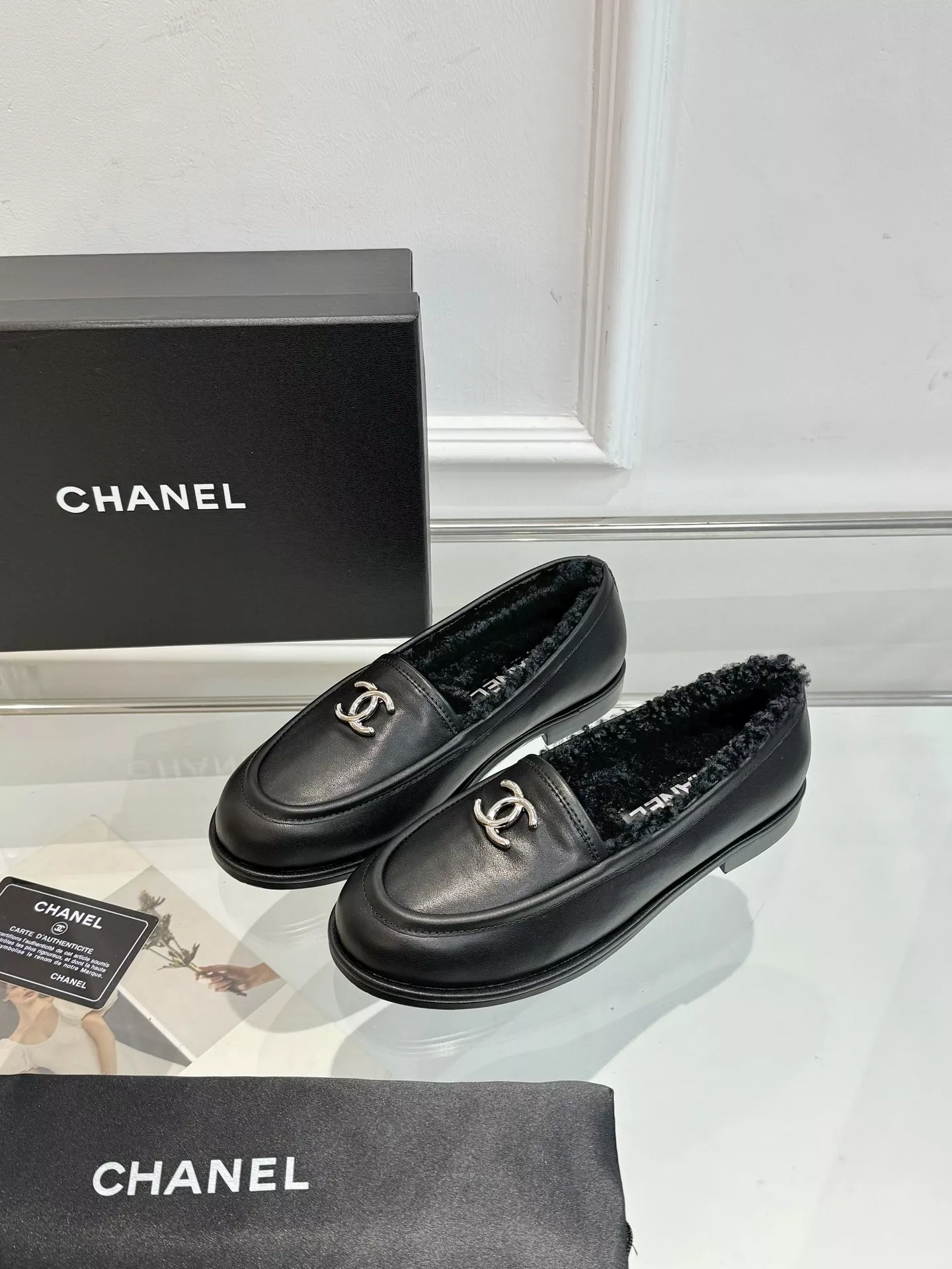 chanel cuir chaussures pour femme s_12b626a